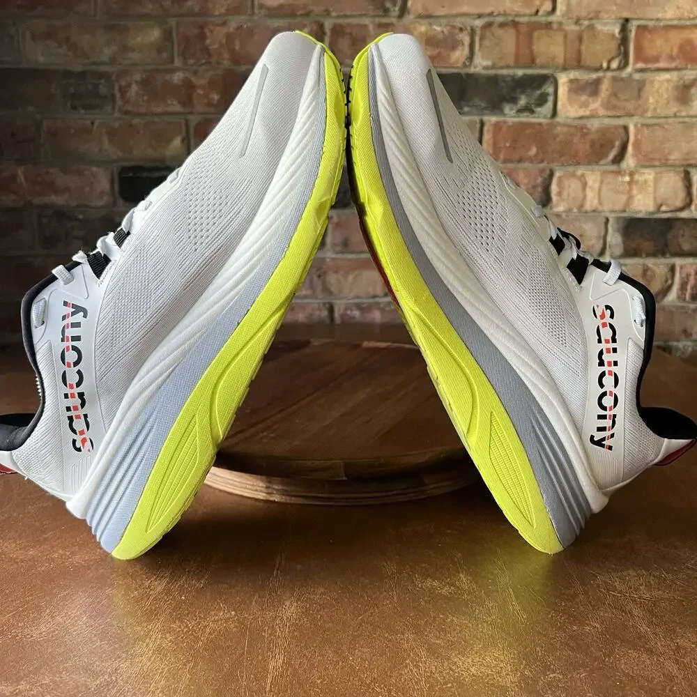 Saucony Hurricane 24 Max Cushion White Gray Men’s 11 W Running Shoes Sneakers
